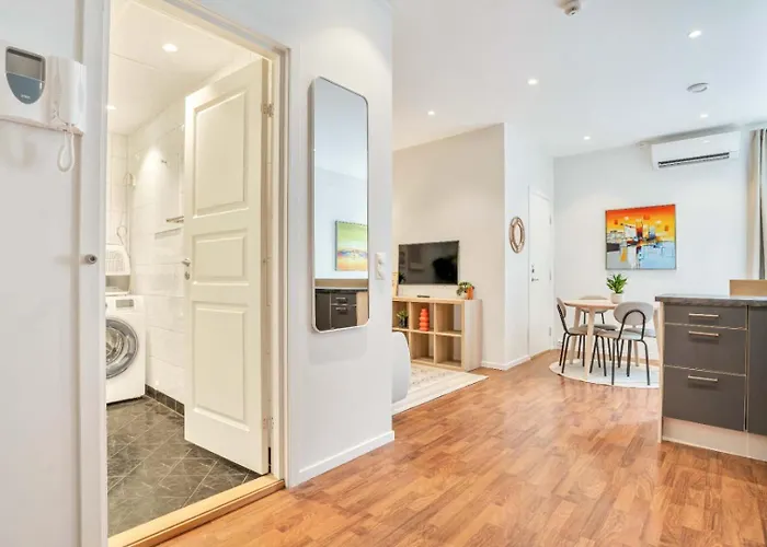 Apartman Heimby - Roomy W Free Parking And Seaview *