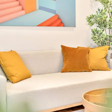 Heimby - Roomy W Free Parking And Seaview Апартаменти *