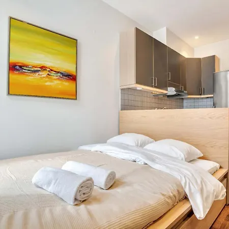 Heimby - Roomy W Free Parking And Seaview