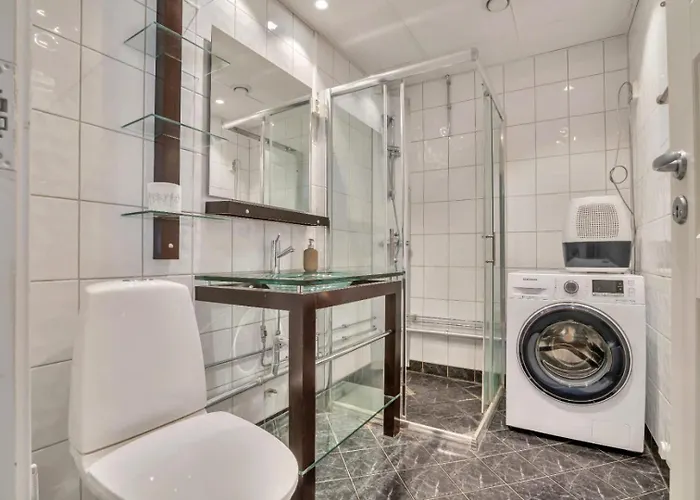 Heimby - Roomy W Free Parking And Seaview